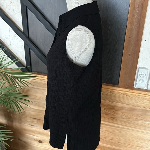 White Stag women’s top black size M
Women’s top blouse - Picture 4 of 6